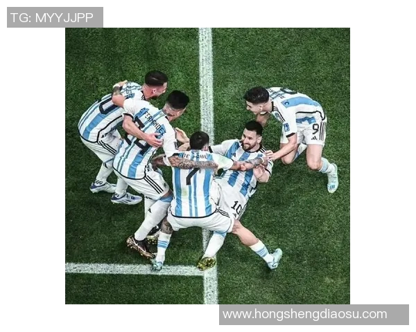 撕衣服的足球明星背后的故事与荣耀揭秘